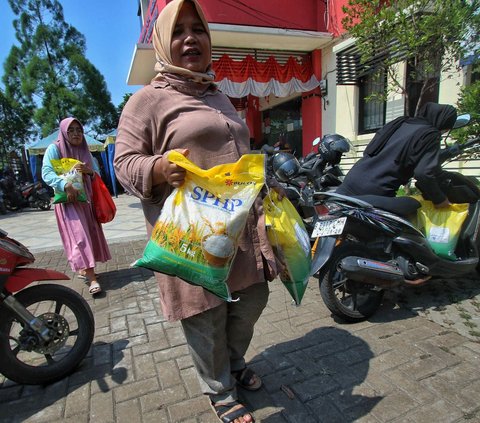 FOTO: Harga Beras Semakin Meroket, Bulog Terjunkan SPHP dengan Harga Terjangkau