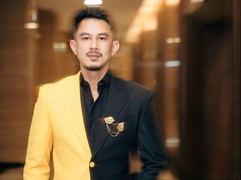 7 Foto Mesra Dahlia Poland dan Fandy Christian di Acara Indonesian TV Awards 2023