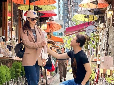 7 Foto Mesra dr. Richard Lee dan Istri Liburan Ke Luar Negeri, Bergaya Ala Kisah Cinta Drakor