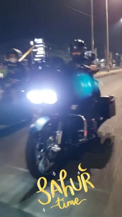 Intip Potret Sultan Djorghi ‘Takdir Cinta yang Kupilih' saat Riding Motor, Keren Banget