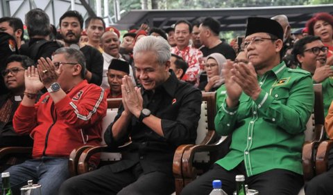 Arwani mengatakan, Ganjar terus silaturahmi ke para ulama. Beberapa hari terakhir, Ganjar menemui kiai di Jawa Timur.<br>