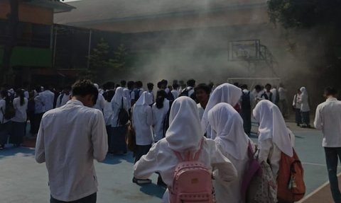 SMAN 6 Jaksel Kebakaran, Sempat terdengar Ledakan & Satu Orang Tewas