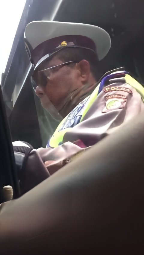 Viral Pemobil Dimintai Rp150 Ribu oleh Polisi atau Ditilang: Cepat Jangan Lama-lama