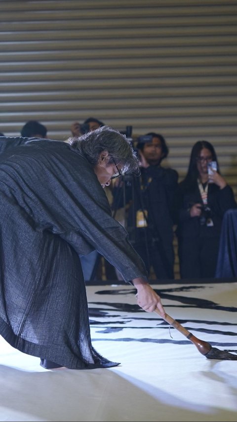 Korean Calligrapher Showcases Skills at Indonesia International Book Fair 2023