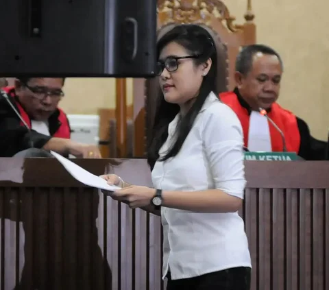 Recording of Jessica Wongso's 'Cyanide Coffee' Telephone Conversation from Behind Bars Revealed