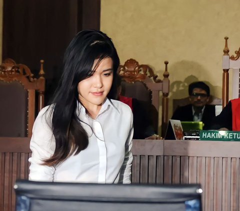 Recording of Jessica Wongso's 'Cyanide Coffee' Telephone Conversation from Behind Bars Revealed