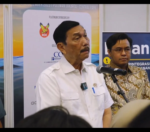 Luhut menyebut, angka itu masih termasuk rendah jika dibandingkan dengan negara-negara anggota G20, misalnya Jepang sekitar 266 persen, US 137 persen, dan Singapura 131 persen. 