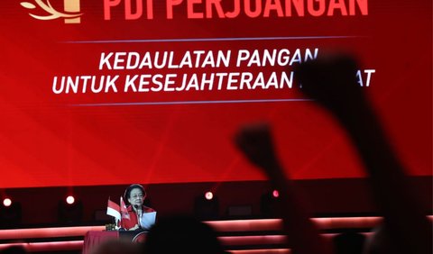 Ketua Umum PDI Perjuangan Megawati Soekarnoputri mengkritik kebijakan bea masuk impor gandum hanya 0 persen. 