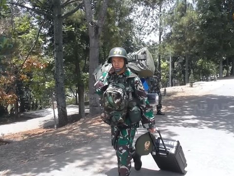 Kenang Wasiat Ayah, Raffi Atqiyah Menangis Cium Tangan Jenderal Dudung usai Diluluskan jadi Bintara TNI Tanpa Tes