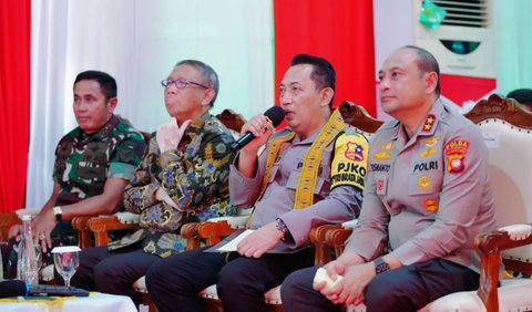 Selain itu, mantan Kabareskrim Polri ini mendapatkan informasi bahwa rata-rata lahan perkebunan atau lahan bebas yang dekat dengan titik hotspot dikelola masyarakat atau perorangan.<br>