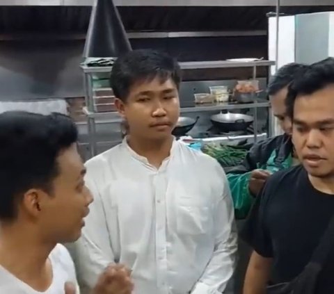 Driver Ojol Pengeroyok Kru Youtuber Konten Cegat Motor Lawan Arah jadi Tersangka