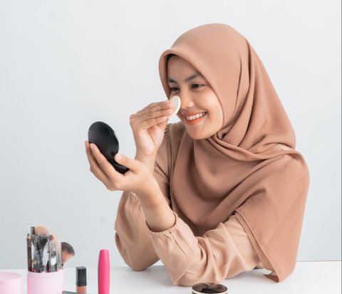 Cara Mengatasi Lip Tint jadi Blush yang Bikin Makeup Menor