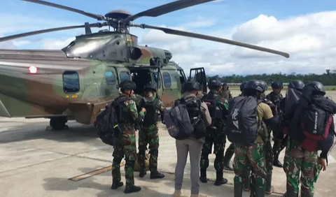 Lebih lanhut, Izak mengklaim bahwa kehadiran TNI di tengah-tengah masyarakat adalah untuk menjaga keamanan dan memberikan rasa nyaman.<br>