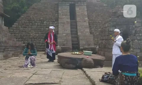 Mengenal Candi Sukuh yang Unik, Mirip Piramida Inca dan Berhias Relief Alat Vital