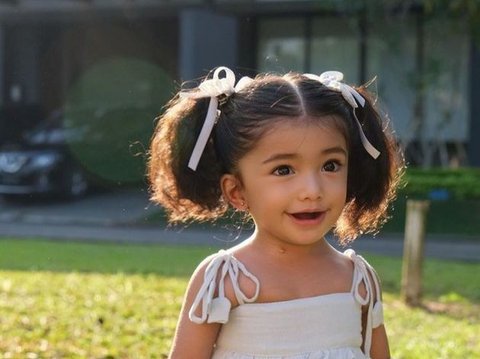 8 Foto Jemima Humairah Assegaf yang Cantik Bak Boneka Disney!
