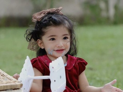 8 Foto Jemima Humairah Assegaf yang Cantik Bak Boneka Disney!