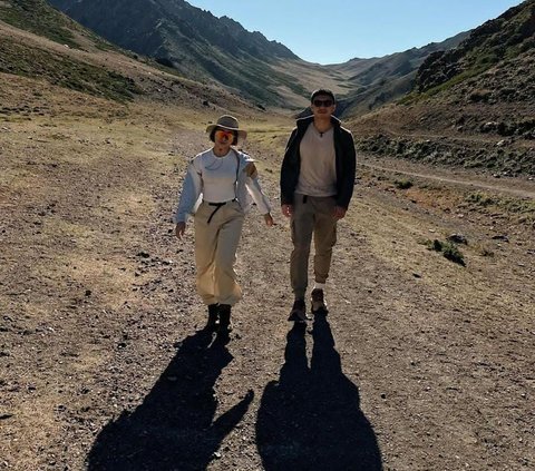 Potret Seru Nikita Willy Bareng Suami Liburan di Mongolia, Romantis Berduaan Serasa Lagi Honeymoon