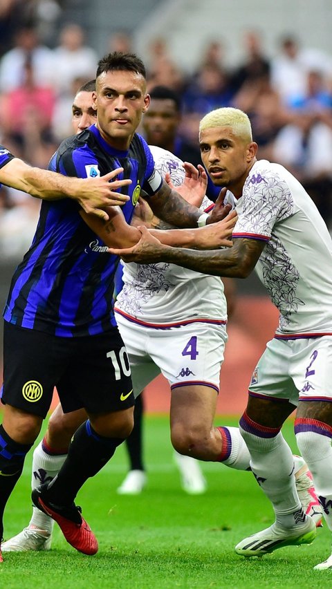 Pada babak kedua, Fiorentina melakukan pergantian taktik dan mencoba menyerang Inter Milan.<br>