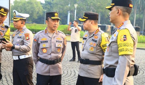 Selain pengamanan dan rekayasa lalu lintas, Polri berkoordinasi dengan Pemprov DKI Jakarta untuk membuat surat edaran perihal pembatasan kendaraan besar di sejumlah ruas.