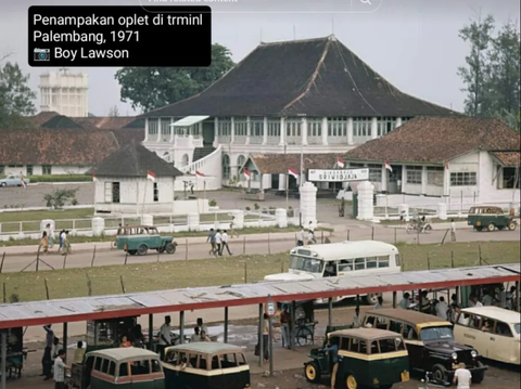 Nostalgic Old Photos of Terminals in Indonesia in the 70s, The Vintage Bus Designs are Eye-Catching