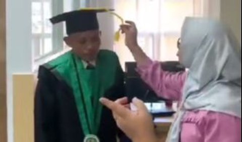 Diwisuda Langsung oleh Dekan