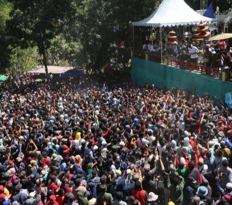 Warisan Budaya Islam di Klaten, Ini Fakta Menarik Tradisi Sebar Apem Yaa Qowiyyu