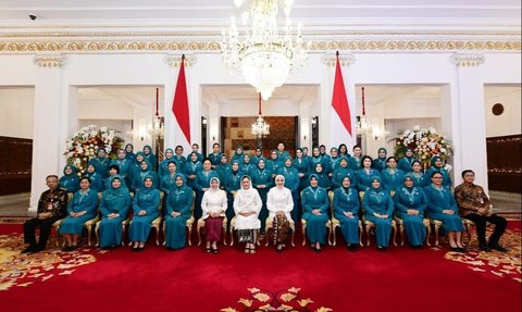 Dipimpin Istri Pensiunan Jenderal Polri, Ini Momen Ibu-Ibu PKK Temui Iriana Jokowi di Istana