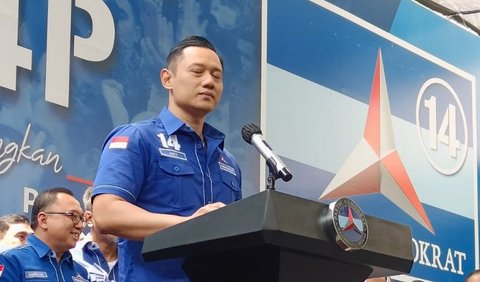 Ketua Umum (Ketum) Partai Demokrat Agus Harimurti Yudhoyono (AHY) mengatakan, kadernya marah bukan karena dia tidak menjadi cawapres Anies Baswedan untuk Pilpres 2024.