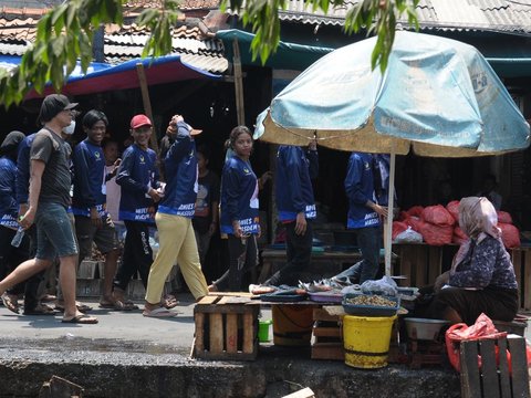 FOTO: Atribut NasDem dan Kaos Bergambar Anies Dibakar Massa, Kecewa Cak Imin Jadi Cawapres