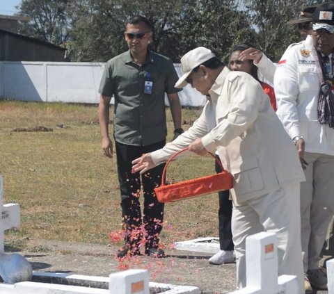 Kenang 48 Tahun Perang Timor Timur, Prabowo dan Hendropriono Ziarah ke TMP Seroja di NTT