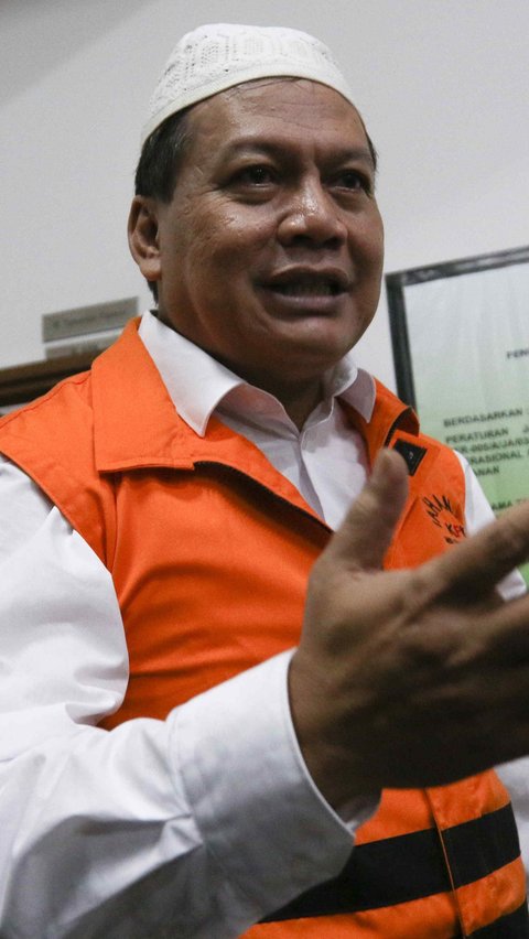 Bambang Kayun Panji Sugiharto divonis bersalah dan dijatuhi hukuman 6 tahun penjara.