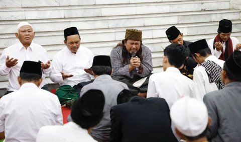 Ratusan kiai se-Jawa Tengah temui Ganjar di Puri Gedeh, Kota Semarang. 