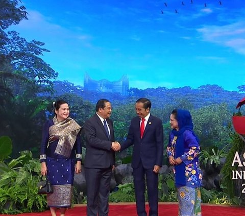 Pamerkan IKN, Jokowi-Iriana Sambut Kedatangan Para Pemimpin Negara ASEAN