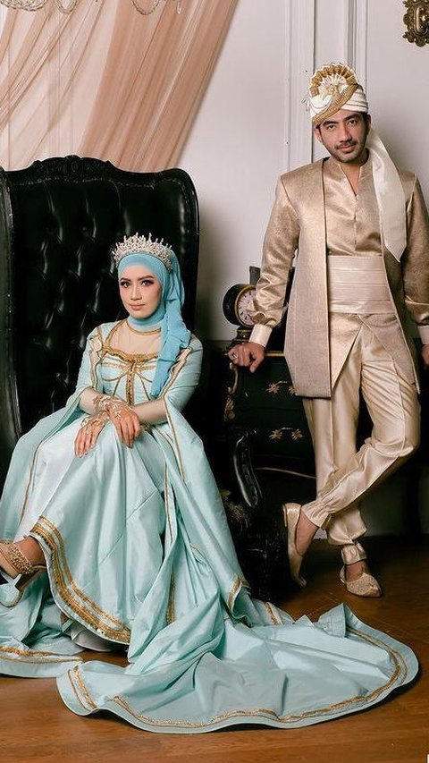 Bertema Aladin dan Jasmine, Ini Potret Prewedding Reza DA dan Amira Tunangannya