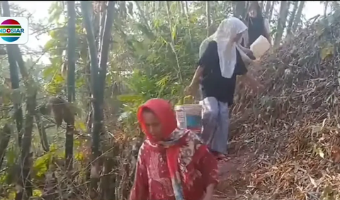 Warga Tasik harus naik turun bukit