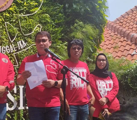 Ketua DPP PDI Perjuangan Ahmad Basarah mengungkapkan jika komunikasi antara partainya dengan Partai Demokrat akan dibuka kembali. Dia menyebut, komunikasi itu akan intensif dilakukan dalam beberapa waktu ke depan. <br>