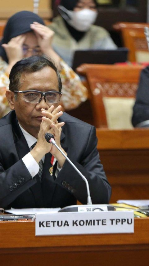 Mahfud MD Bicara soal KPK Panggil Cak Imin: Itu Bukan Politisasi Hukum<br>