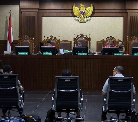 Hakim Semprot Saksi Soal Konsorsium BTS 4G Kominfo: Awalnya Pura-Pura Bodoh Kedesak Ngaku Juga