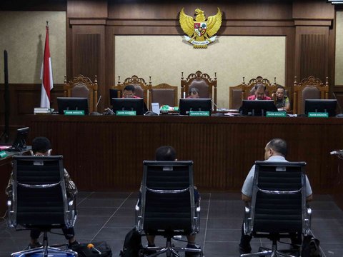 Hakim Semprot Saksi Soal Konsorsium BTS 4G Kominfo: Awalnya Pura-Pura Bodoh Kedesak Ngaku Juga