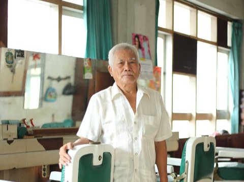 Sosok Pemilik dan Pewaris Barbershop Legendaris Shin Hua
