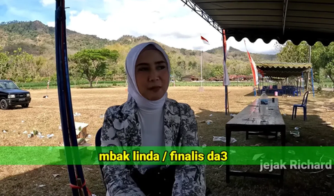 Linda D'Academy 3 kini tampil berbeda dari sebelumnya. Linda D'Academy 3 kini tampil berhijab.<br>