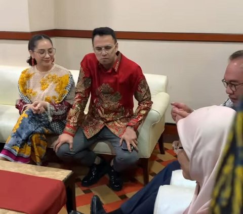Penampilan Nagita Slavina Bertemu Perdana Menteri Malaysia Bikin Salfok, Netizen 'Vibesnya Seperti Ibu Negara'