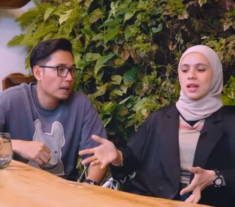 Rizky Kinos mengakui alasan mengapa pada akhirnya ia memilih Nycta Gina dibanding kekasihnya dahulu.<br><br>Berikut pengakuan Rizky Kinos yang telah merdeka.com rangkum dari YouTube Denny Sumargo.