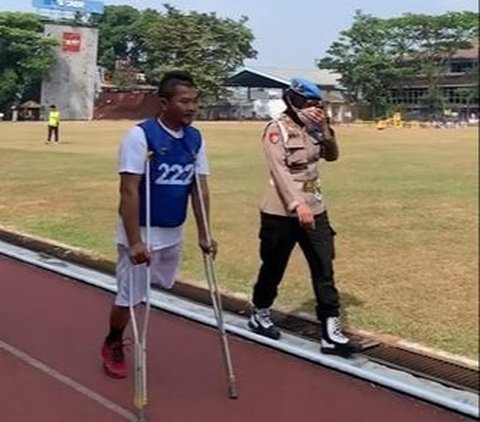 Perjuangan Aiptu Abdul Rosyid Polisi Disabilitas, Gigih Latihan Meski Pakai Tongkat 'Pejuang Perwira'