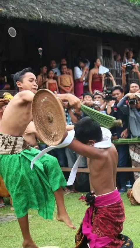 Masyarakat Tenganan percaya bahwa desa yang mereka tempati merupakan hadian dari Dewa Indra.