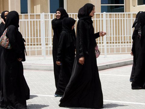 Tahun Ajaran Baru, Sekolah Prancis Usir Pulang Siswi Muslim karena Pakai Abaya