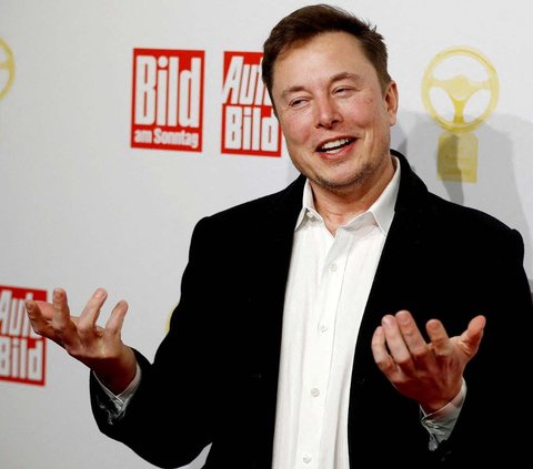 Menko Luhut Sesumbar Bagi-Bagi Golden Visa ke Orang Keren, Termasuk Elon Musk?