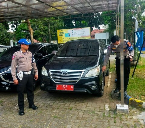 Viral Mobil Diduga Milik Pegawai Pajak Tabrak Pemotor di Bogor