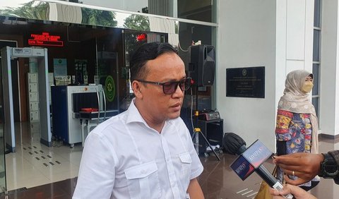 Noel juga menyindir salah satu peneliti Lembaga Ilmu Pengetahuan Indonesia (LIPI), Prof. Hermawan Sulistyo.<br>