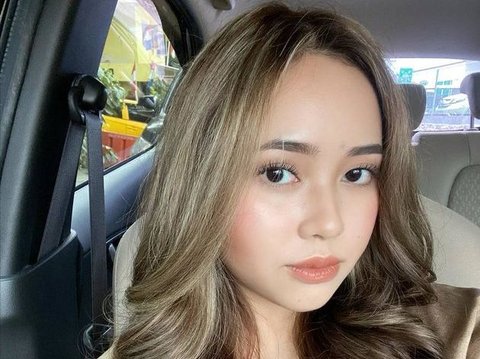 Jarang Tersorot, 8 Foto Cantik Isya Adinda Kalia yang Sudah Beranjak Dewasa